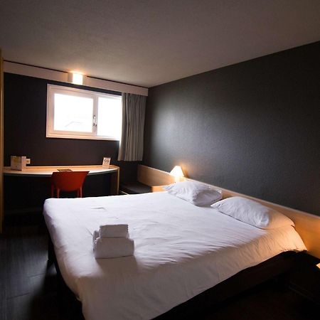 Ibis Rennes Beaulieu Hotel Cesson-Sevigne Bagian luar foto