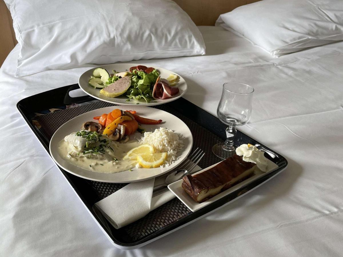 Ibis Rennes Beaulieu Hotel Cesson-Sevigne Bagian luar foto