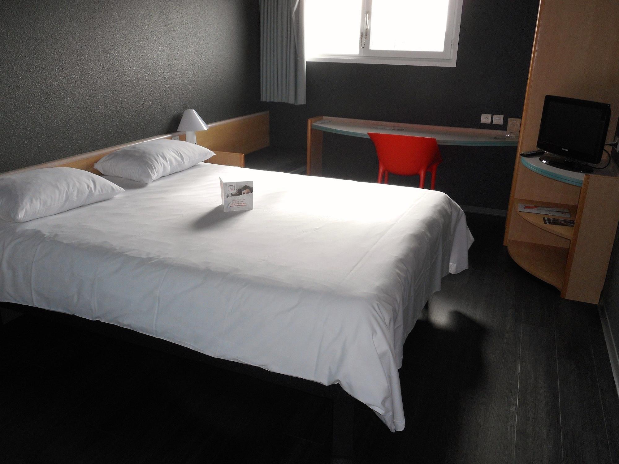 Ibis Rennes Beaulieu Hotel Cesson-Sevigne Bagian luar foto