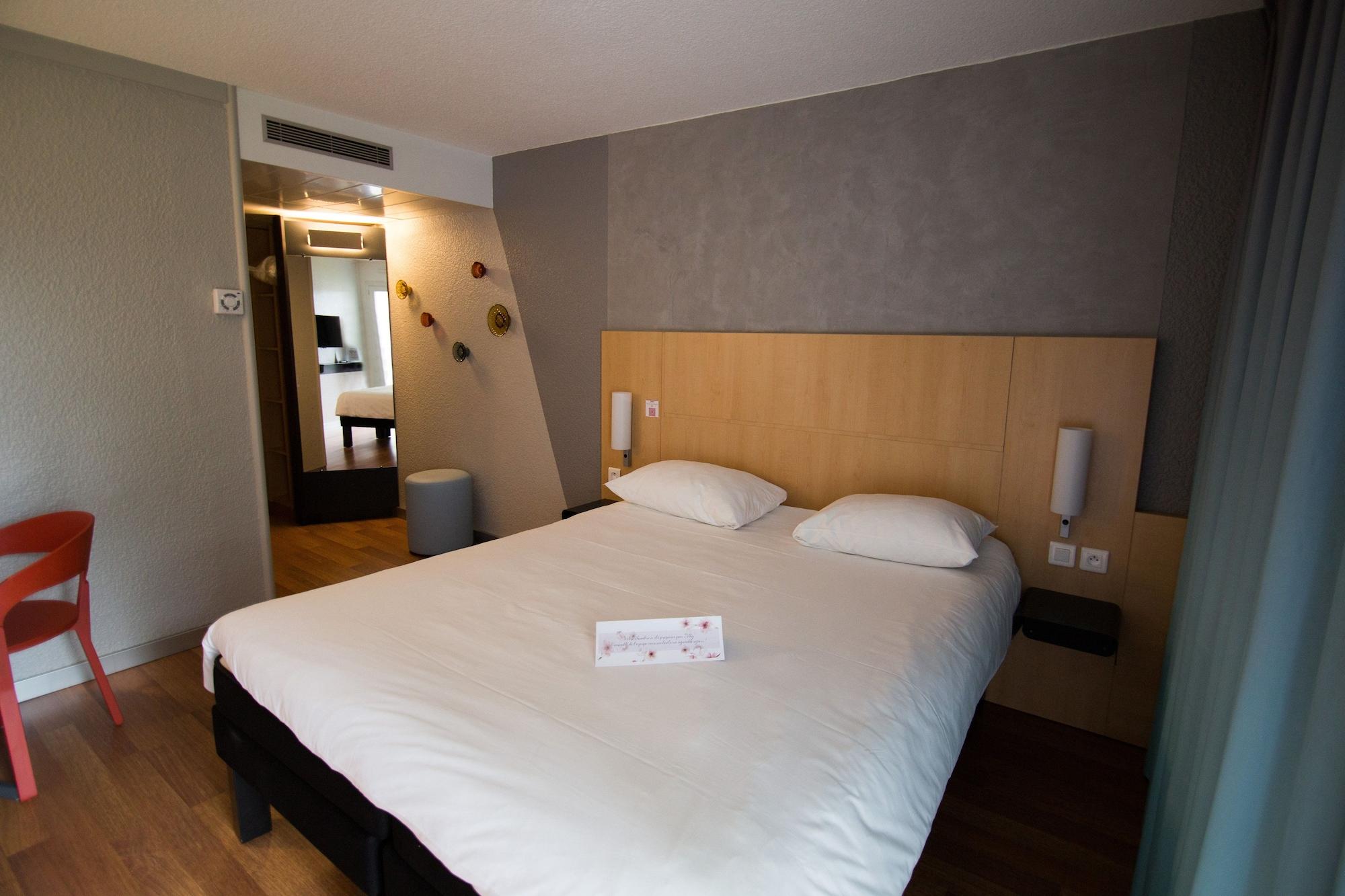 Ibis Rennes Beaulieu Hotel Cesson-Sevigne Bagian luar foto