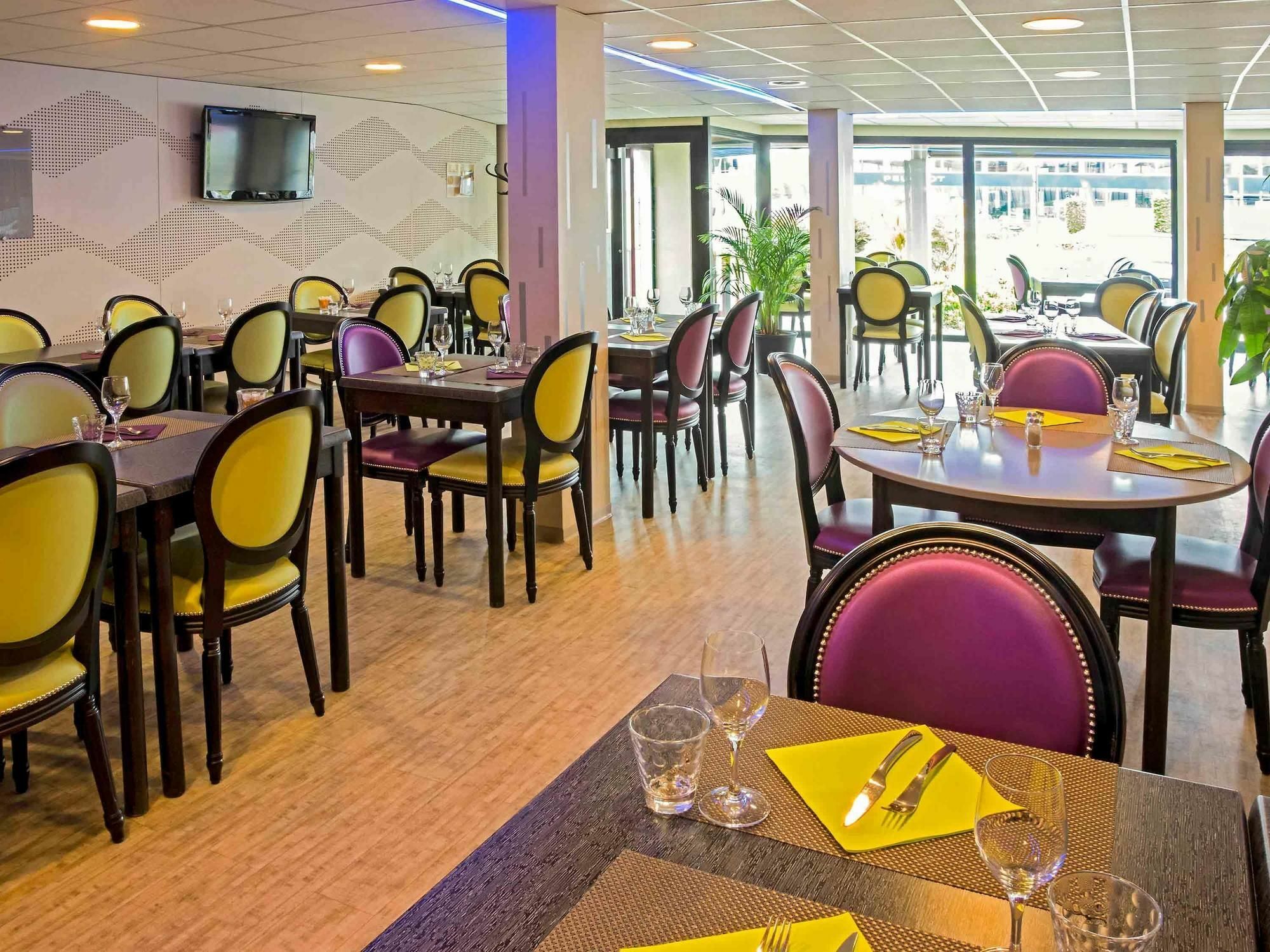 Ibis Rennes Beaulieu Hotel Cesson-Sevigne Bagian luar foto